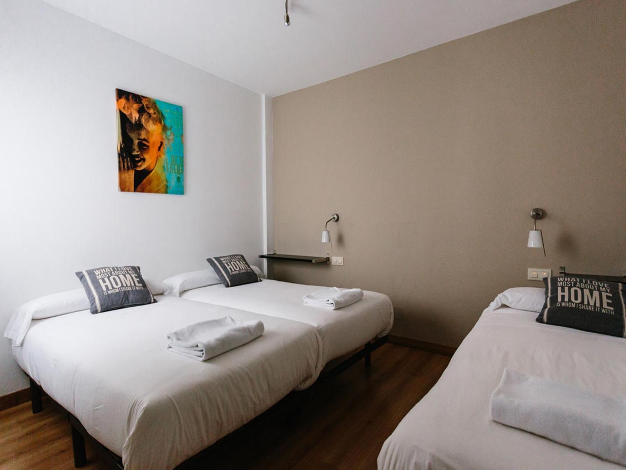 Apartamentos Senorio De Haro 3000 Buitenkant foto