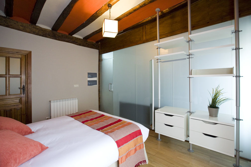 Apartamentos Senorio De Haro 3000 Buitenkant foto